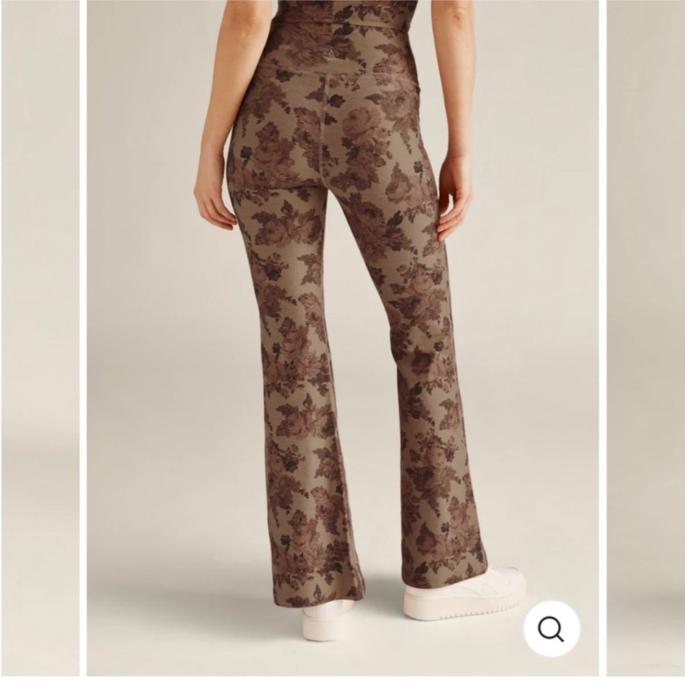 NEW Beyond Yoga High Waisted All Day Flare Pants - Romantic Floral
